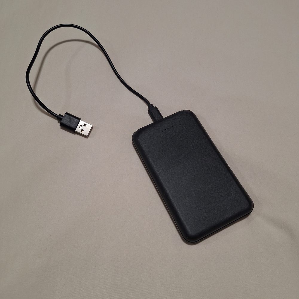 Bluehive Black Portable Battery Pack Charger